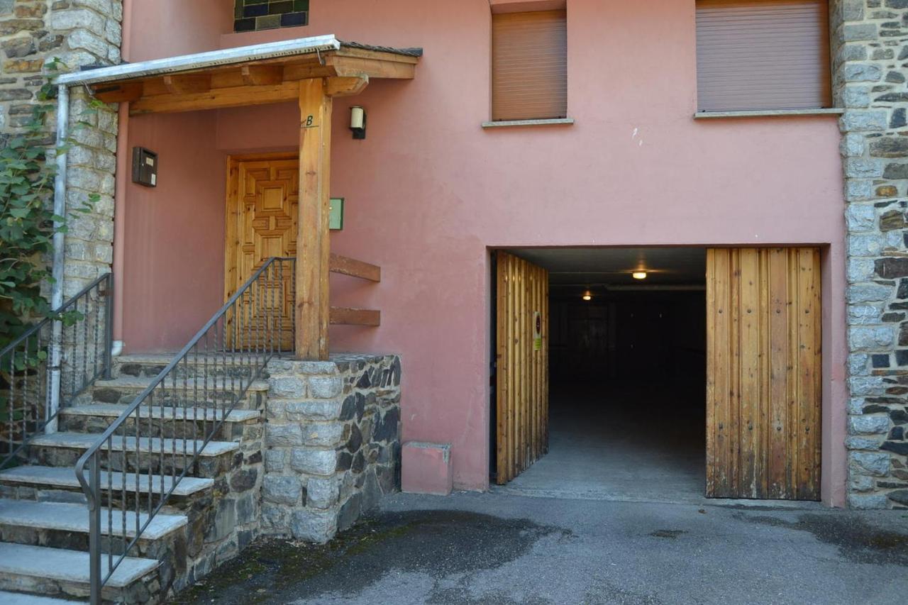 Amplio Apartamento Con Piscina En リヴィア エクステリア 写真